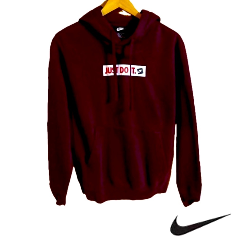 Nike Men's Burgundy Hoodie